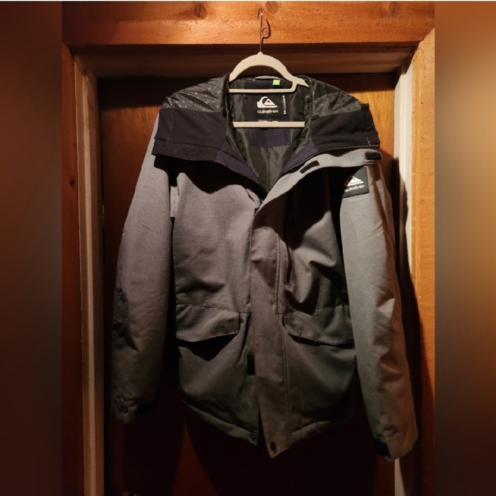 ❄️ Quiksilver Gray & Black Men's Jacket 🏂 Dryflight snowboard jacket
